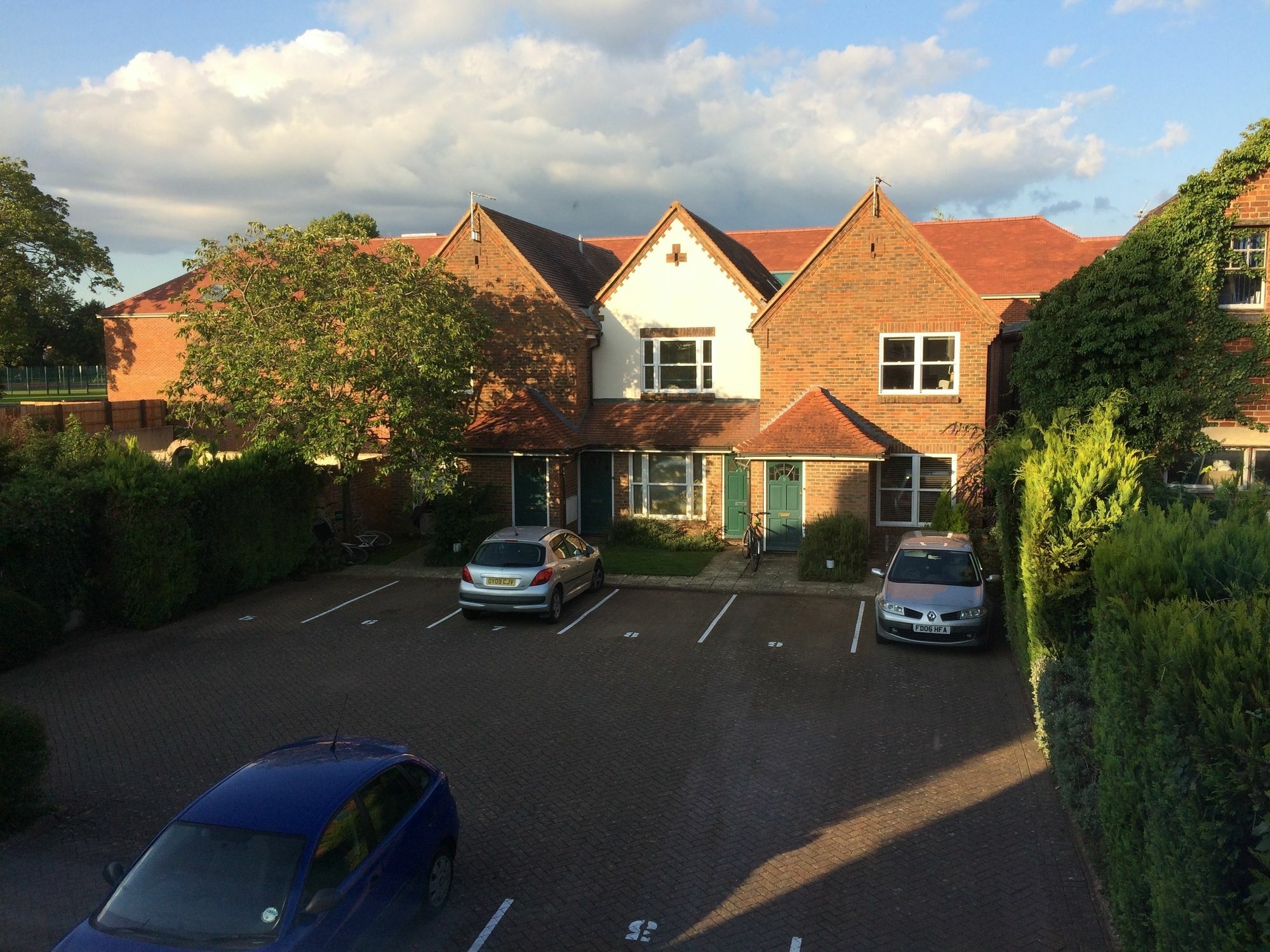 3 Summertown Court Apartment *